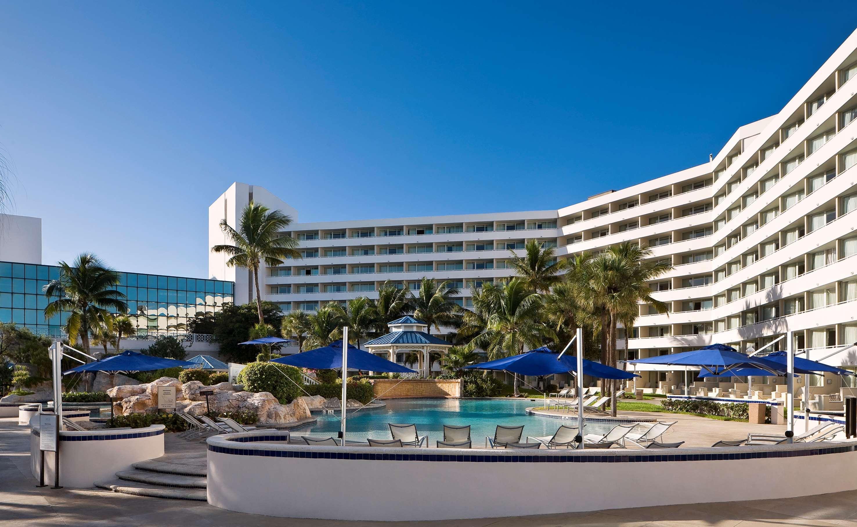 Melia Nassau Beach Екстер'єр фото